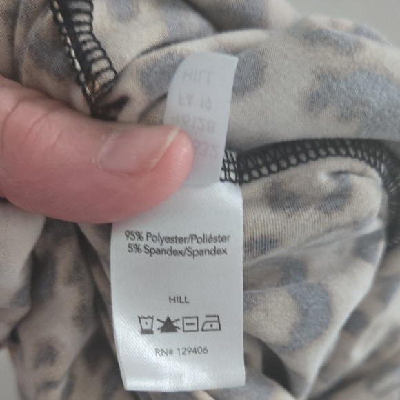 Leopard Print Cold Shoulder Top - Picture 4 of 4